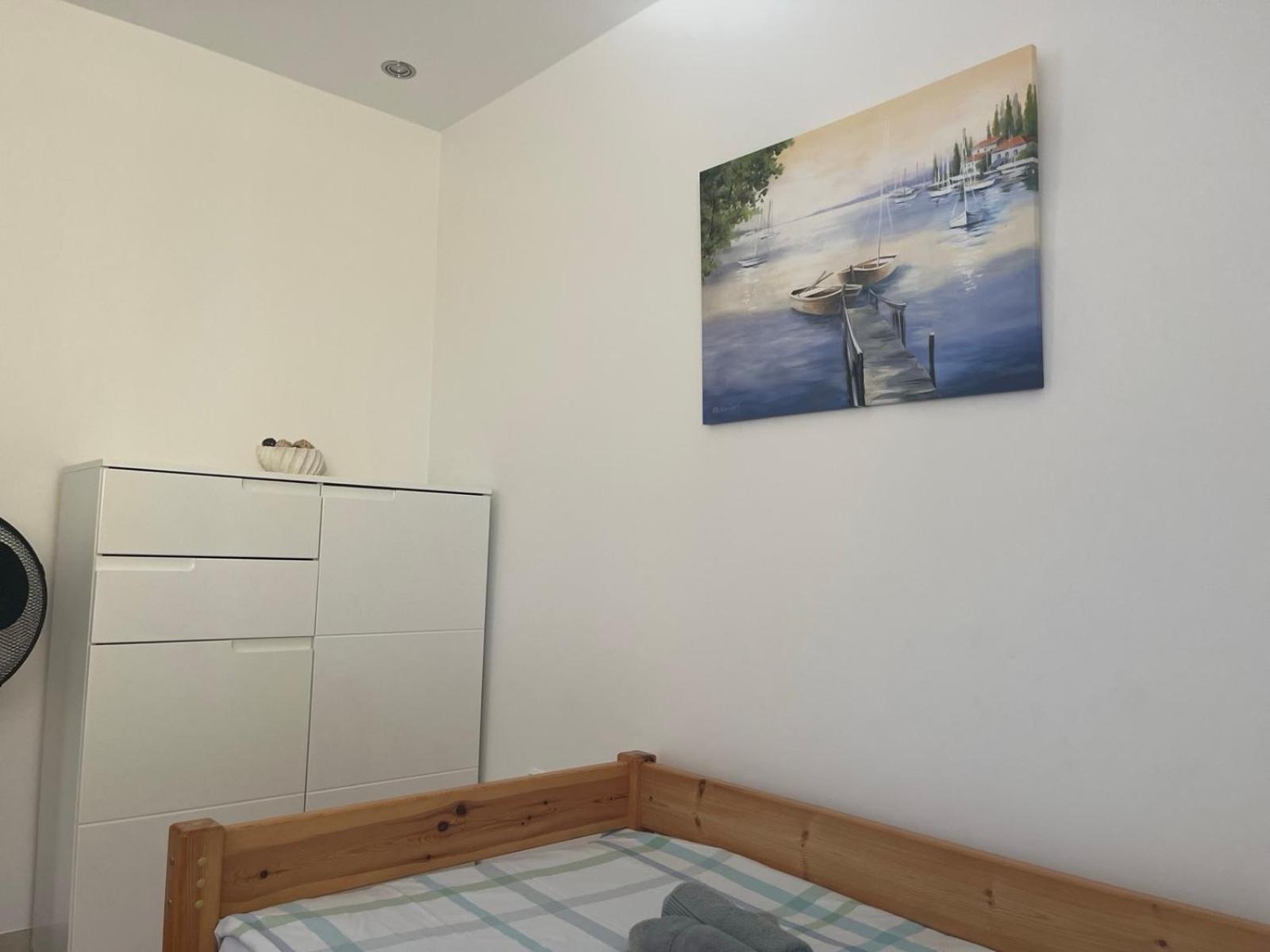Sinisa Apartman Vir Luaran gambar